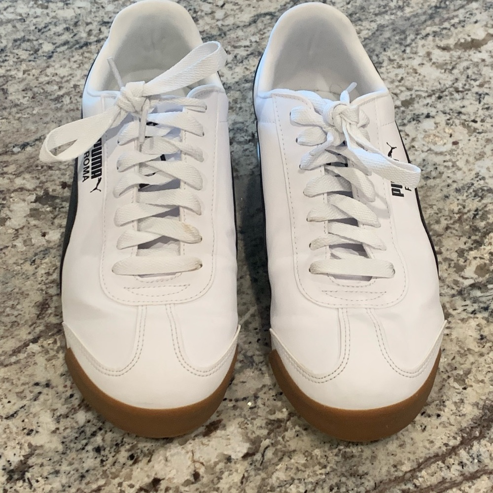 Puma Sneakers
